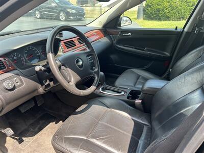 2010 Chevrolet Impala LTZ   - Photo 8 - Fairview Heights, IL 62208