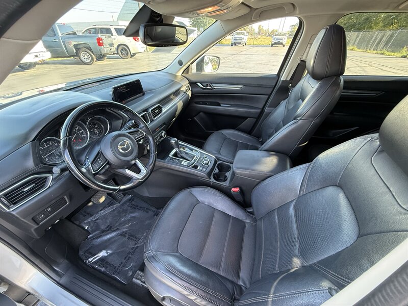 2017 Mazda CX-5 Grand Select - Photo 10 - Cahokia, IL 62206