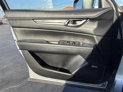 2017 Mazda CX-5 Grand Select - Photo 17 - Cahokia, IL 62206