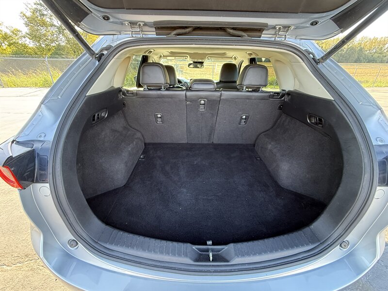 2017 Mazda CX-5 Grand Select - Photo 17 - Cahokia, IL 62206