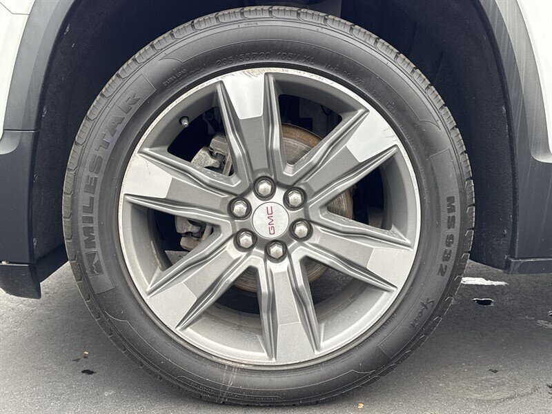 2017 GMC Acadia SLT-2 - Photo 34 - Millstadt, IL 62260