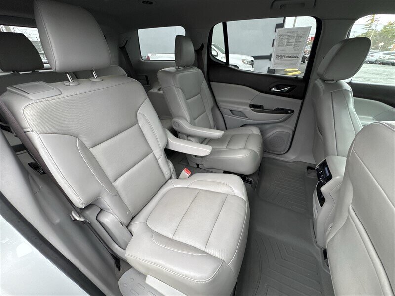 2017 GMC Acadia SLT-2 - Photo 23 - Millstadt, IL 62260