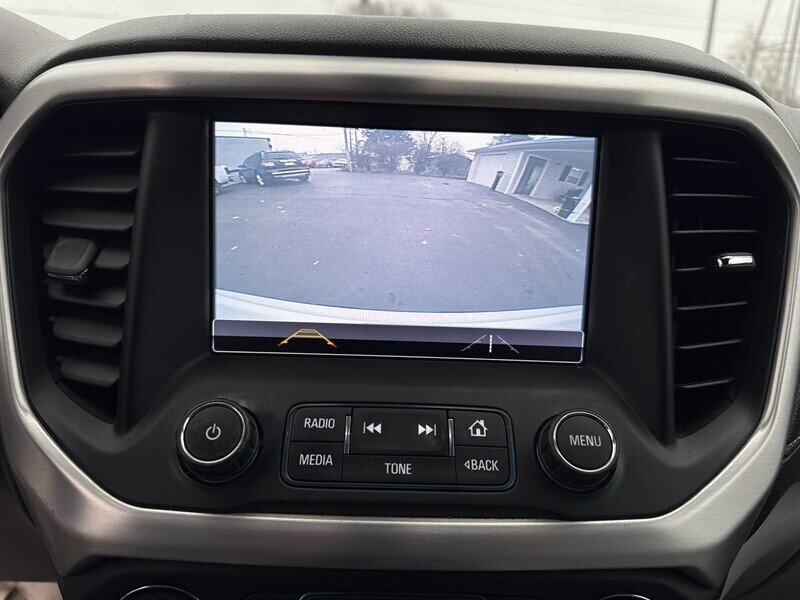 2017 GMC Acadia SLT-2 - Photo 15 - Millstadt, IL 62260