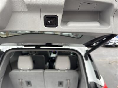 2017 GMC Acadia SLT-2   - Photo 30 - Millstadt, IL 62260