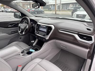 2017 GMC Acadia SLT-2 - Photo 11 - Millstadt, IL 62260