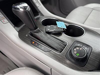 2017 GMC Acadia SLT-2 - Photo 14 - Millstadt, IL 62260