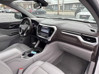 2017 GMC Acadia SLT-2   - Photo 11 - Millstadt, IL 62260