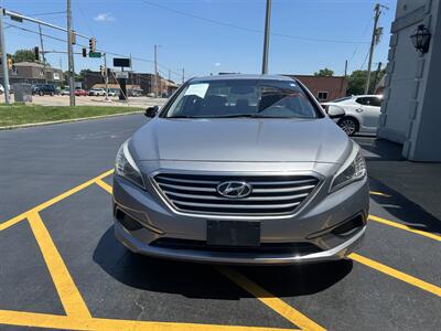 2016 Hyundai SONATA SE   - Photo 6 - Fairview Heights, IL 62208