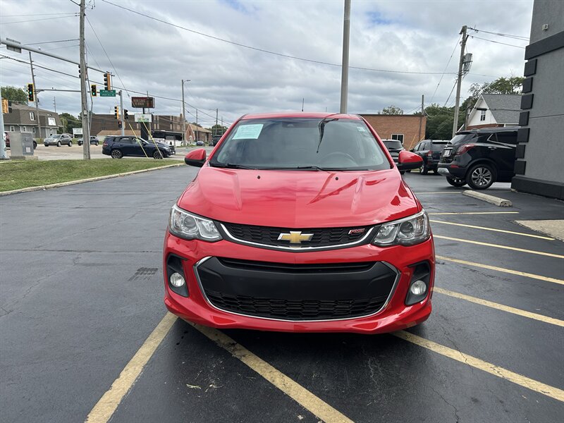 2019 Chevrolet Sonic LT Auto - Photo 6 - Fairview Heights, IL 62208