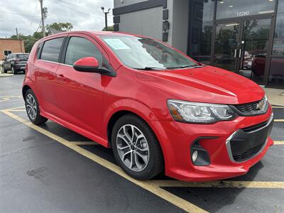 2019 Chevrolet Sonic LT Auto - Photo 2 - Fairview Heights, IL 62208
