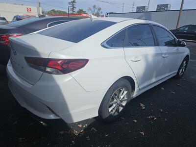 2019 Hyundai Sonata SE   - Photo 4 - Millstadt, IL 62260