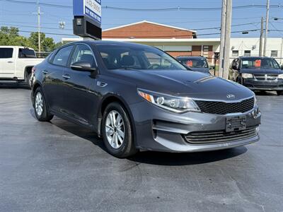 2018 Kia Optima LX   - Photo 2 - Cahokia, IL 62206
