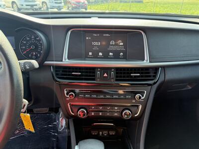 2018 Kia Optima LX   - Photo 12 - Cahokia, IL 62206