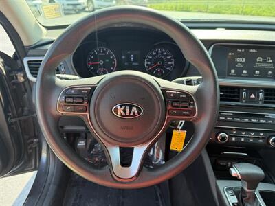 2018 Kia Optima LX   - Photo 11 - Cahokia, IL 62206