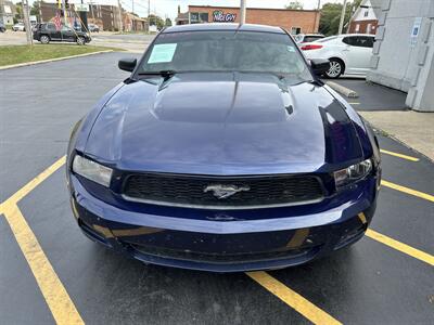 2011 Ford Mustang V6 Premium   - Photo 6 - Fairview Heights, IL 62208