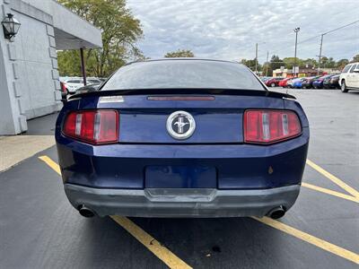 2011 Ford Mustang V6 Premium   - Photo 7 - Fairview Heights, IL 62208
