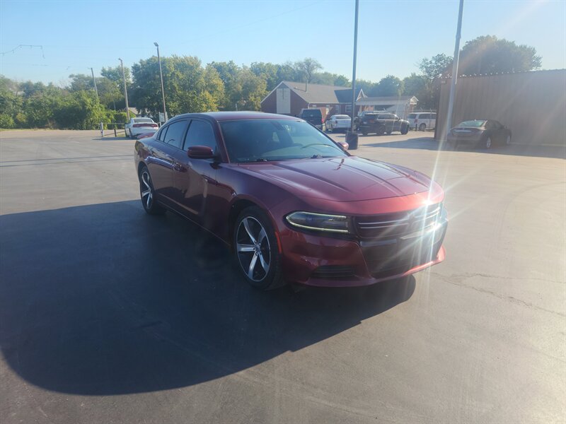 2017 Dodge Charger SE - Photo 1 - Cahokia, IL 62206