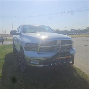 2012 RAM 1500 Big Horn   - Photo 2 - Belleville, IL 62223