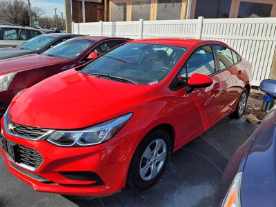 2017 Chevrolet Cruze LS Auto   - Photo 2 - Belleville, IL 62226