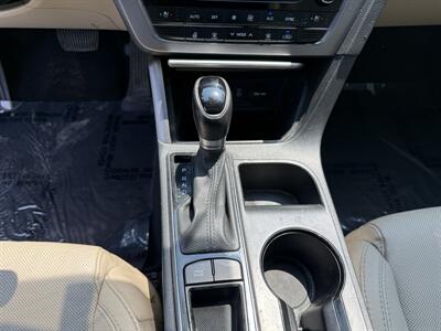 2016 Hyundai SONATA Limited   - Photo 14 - Cahokia, IL 62206