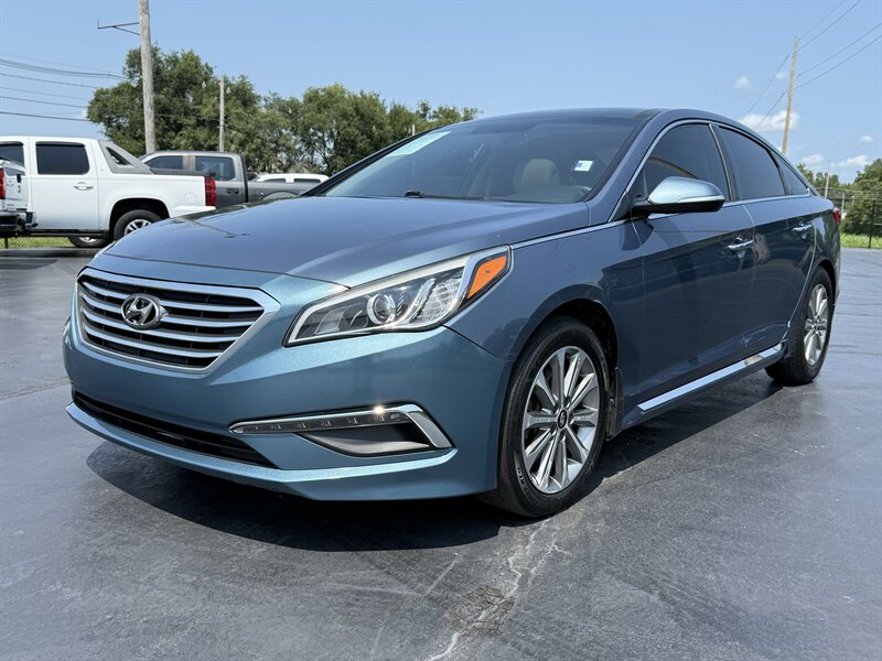 2016 Hyundai SONATA Limited   - Photo 1 - Cahokia, IL 62206