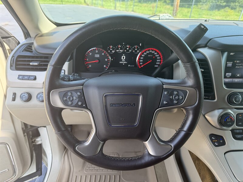 2015 GMC Yukon Denali - Photo 14 - Cahokia, IL 62206