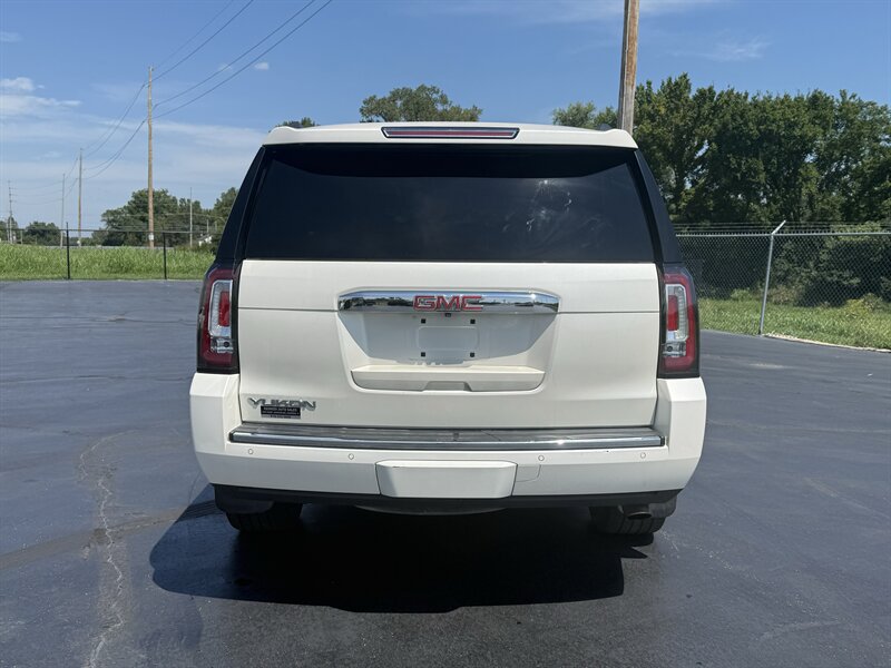 2015 GMC Yukon Denali - Photo 7 - Cahokia, IL 62206