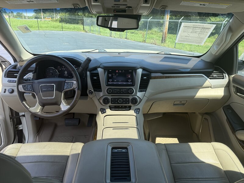 2015 GMC Yukon Denali - Photo 13 - Cahokia, IL 62206