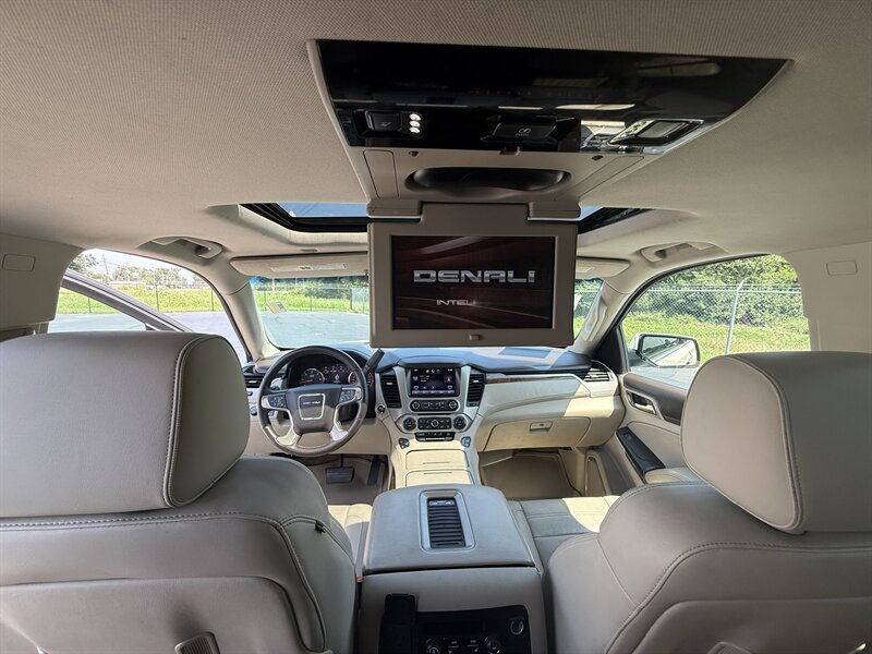 2015 GMC Yukon Denali - Photo 12 - Cahokia, IL 62206