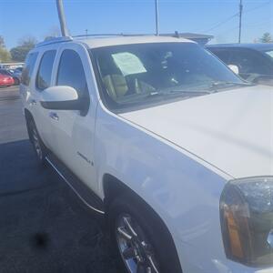 2007 GMC Yukon Denali   - Photo 2 - Belleville, IL 62223