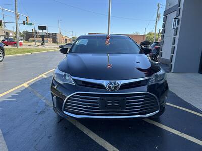 2016 Toyota Avalon XLE - Photo 5 - Fairview Heights, IL 62208