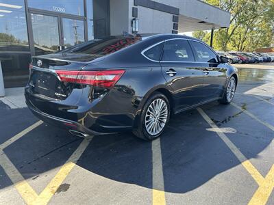 2016 Toyota Avalon XLE - Photo 4 - Fairview Heights, IL 62208