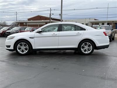 2013 Ford Taurus SEL   - Photo 2 - Cahokia, IL 62206