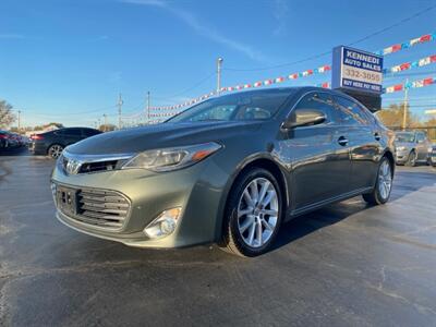 2013 Toyota Avalon XLE   - Photo 1 - Cahokia, IL 62206