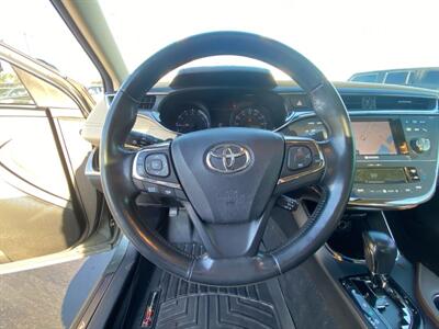 2013 Toyota Avalon XLE   - Photo 12 - Cahokia, IL 62206