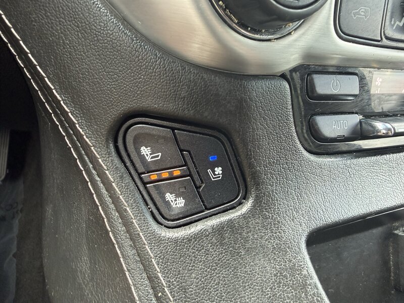 2017 GMC Yukon SLT - Photo 18 - Cahokia, IL 62206