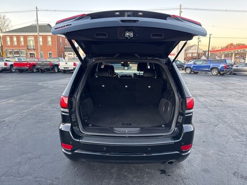 2019 Jeep Grand Cherokee Laredo - Photo 11 - Millstadt, IL 62260