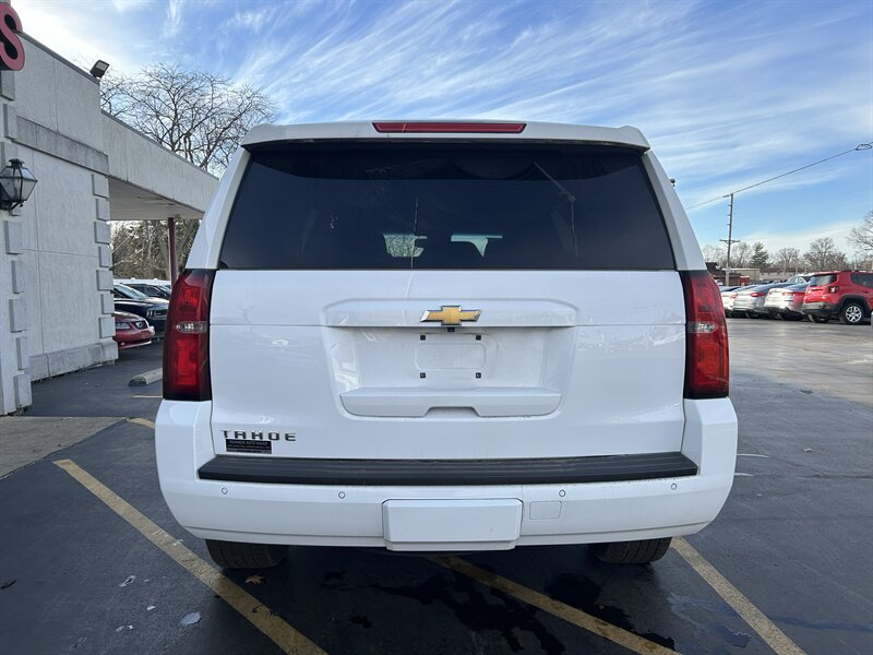 2019 Chevrolet Tahoe LT - Photo 6 - Fairview Heights, IL 62208