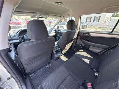2018 Subaru Outback 2.5i Premium   - Photo 29 - Millstadt, IL 62260