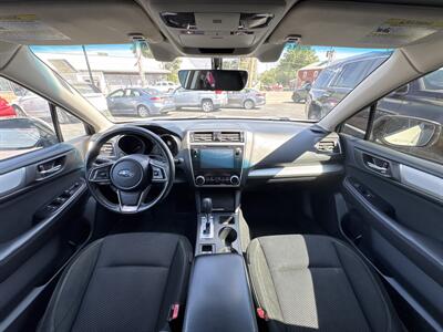 2018 Subaru Outback 2.5i Premium   - Photo 9 - Millstadt, IL 62260