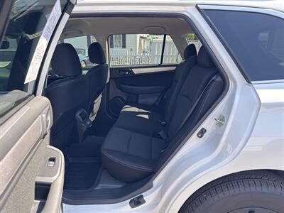 2018 Subaru Outback 2.5i Premium   - Photo 27 - Millstadt, IL 62260