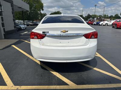 2017 Chevrolet Impala LT   - Photo 7 - Fairview Heights, IL 62208