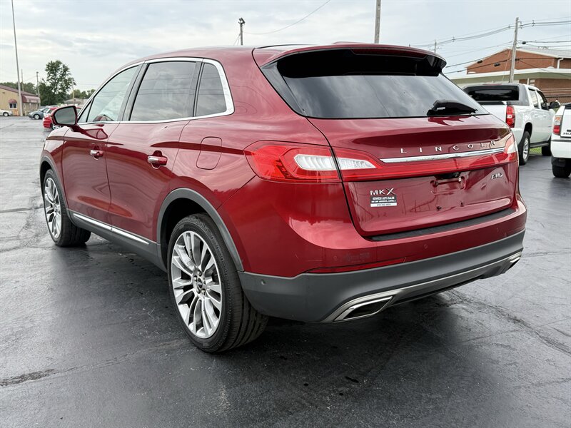 2016 Lincoln MKX Reserve - Photo 7 - Cahokia, IL 62206