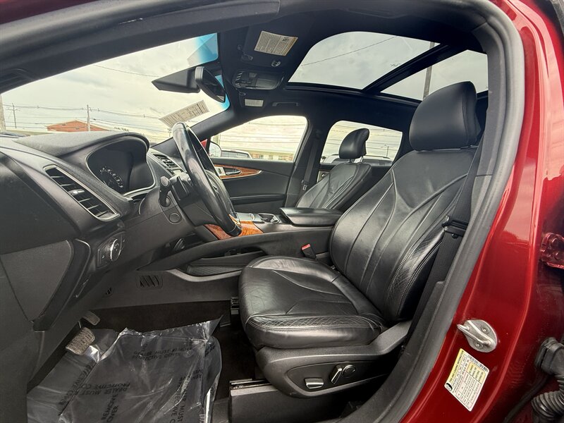 2016 Lincoln MKX Reserve - Photo 9 - Cahokia, IL 62206
