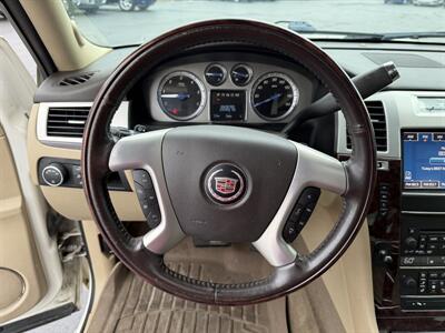 2013 Cadillac Escalade Luxury   - Photo 13 - Cahokia, IL 62206