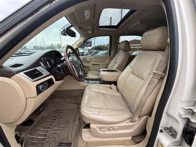 2013 Cadillac Escalade Luxury   - Photo 9 - Cahokia, IL 62206