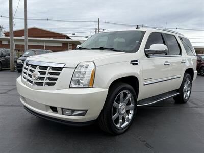 2013 Cadillac Escalade Luxury   - Photo 1 - Cahokia, IL 62206