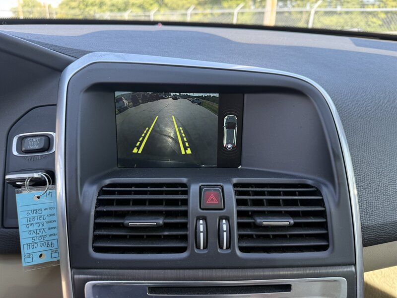 2015 Volvo XC60 T6 - Photo 16 - Cahokia, IL 62206