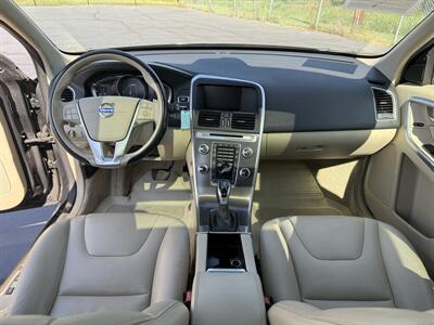 2015 Volvo XC60 T6 - Photo 10 - Cahokia, IL 62206