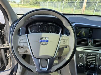 2015 Volvo XC60 T6 - Photo 11 - Cahokia, IL 62206